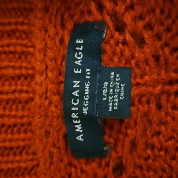 AMERICAN EAGLE OUTFITTERS Tomato Red Peekaboo Oversized Jegging Sweater - Picture 5 of 7